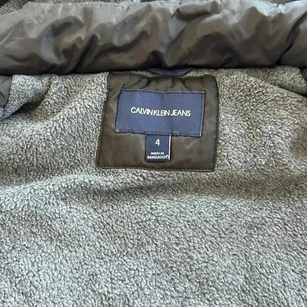 Calvin Klein Jeans boys fleece lined puffer jacket with hoodie blue/black size 4